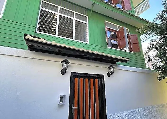 Hotell Green Cabin Hostel Bangkok