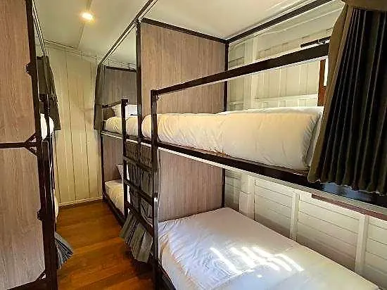 Green Cabin Hostel 5*