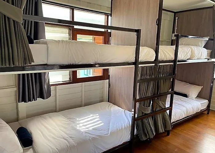Green Cabin Hostel Hotell