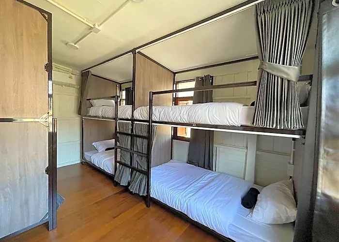 Green Cabin Hostel Bangkok