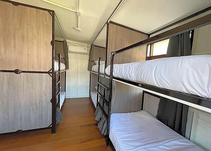 Hotell Green Cabin Hostel