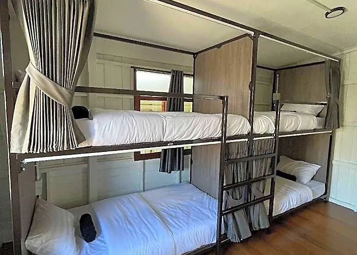 Green Cabin Hostel Hotell Bangkok